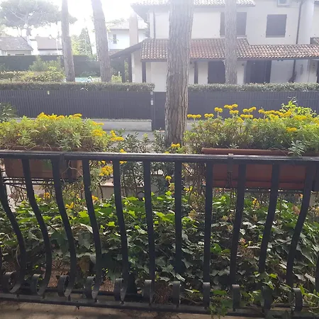 Su 3 Piani Con Giardino * Lido di Spina