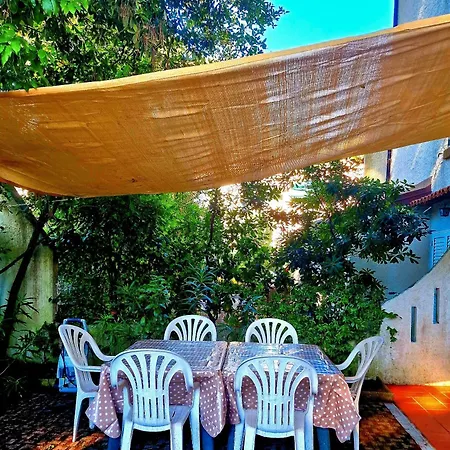 Casa de Férias Su 3 Piani Con Giardino Lido di Spina