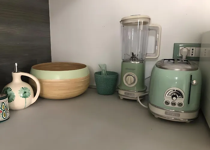 Su 3 Piani Con Giardino